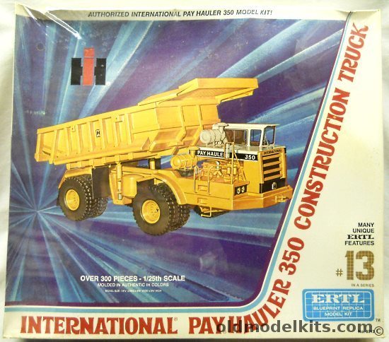 ERTL 1/25 International Payhauler 350 Construction Truck - (Dump Truck), 8013 plastic model kit